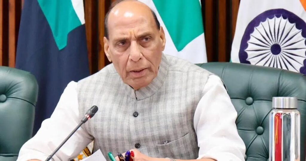 पीएम मोदी की तेल बचाने वाली अपील के बाद राजनाथ सिंह की इमरजेंसी मीटिंग, क्या मंथन हुआ