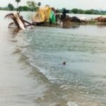 लखनऊ के कई इलाकों में बाढ़ के हालात, सई और गोमती नदी ऊफान पर